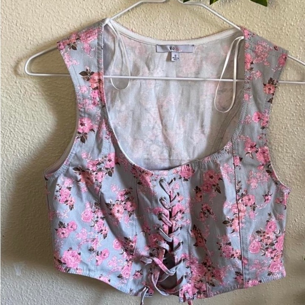 Size small floral bodice